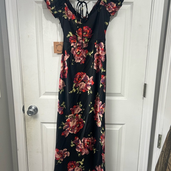 NWT! Rosie’s black satin maxi dress size small - Picture 5 of 6